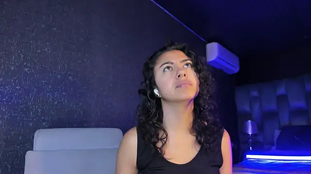 Snapshot of Amareto_ chatting on 05-22-26, 11:16 Amareto online show from 05-22-26, 11:16