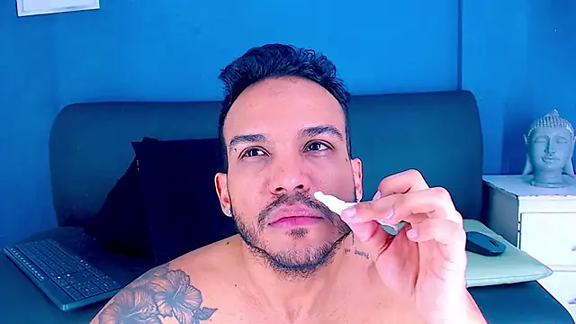 Snapshot of ricky_vill_ chatting on 02-04-25, 06:57 ricky vill online show from 02-04-25, 06:57