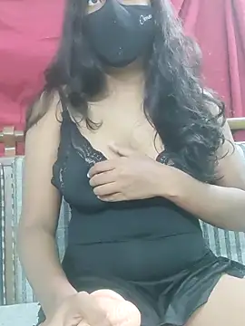 Kunchiii online show from 11-18-25, 04:33