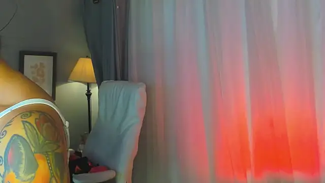 kira moon   online show from 02-10-26, 08:13