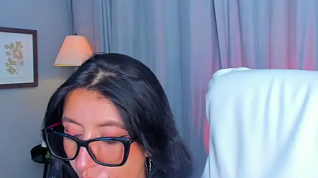 kira moon   online show from 03-02-26, 08:48