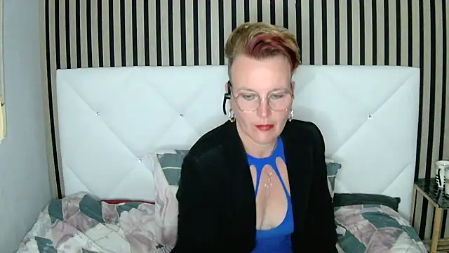 xxNoeliaxx online show from 02-20-25, 07:55