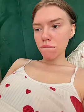 Lisaaa Alisa online show from 06-08-26, 04:13