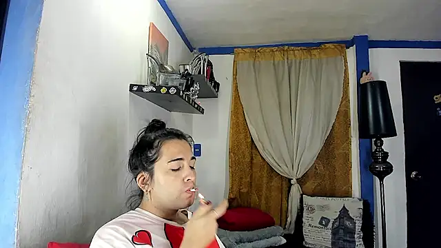 SARAMISHA online show from 06-08-26, 01:33