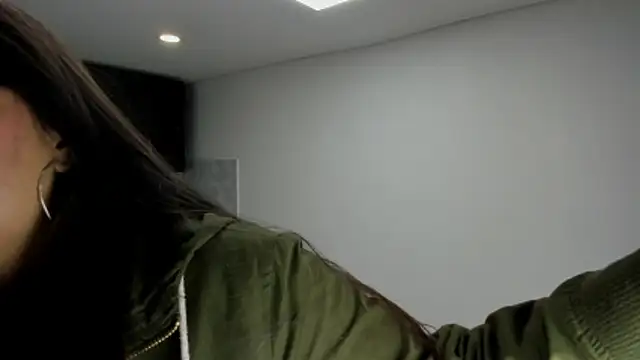 Luna Dumont online show from 11-11-25, 11:10