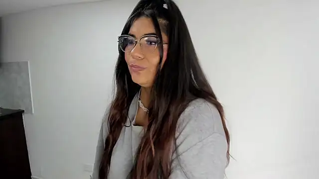 Luna Dumont online show from 11-16-25, 11:21