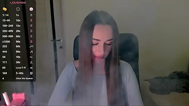 Kimmberr online show from 10-18-25, 03:53