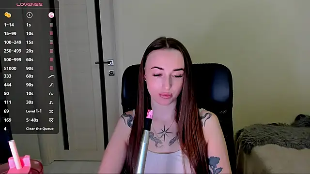 Kimmberr online show from 12-04-25, 02:43