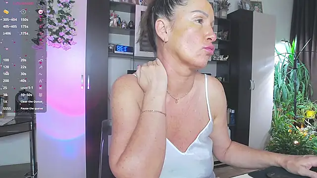 SheilaRyan online show from 02-07-26, 04:38