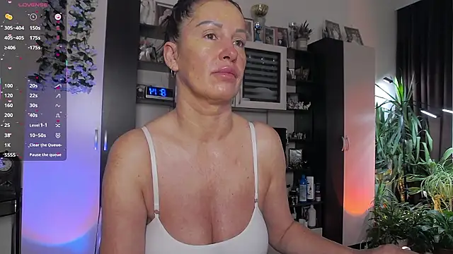 SheilaRyan online show from 03-10-26, 05:12