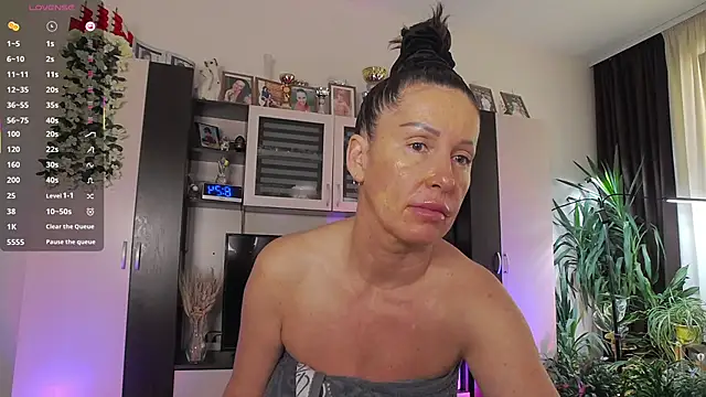 SheilaRyan online show from 04-12-26, 05:23