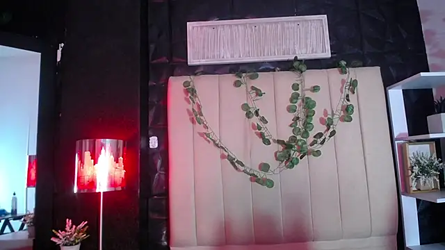 kendall saenz online show from 10-20-25, 07:36