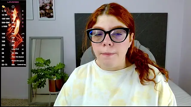 lucie nicolls online show from 01-20-25, 07:57