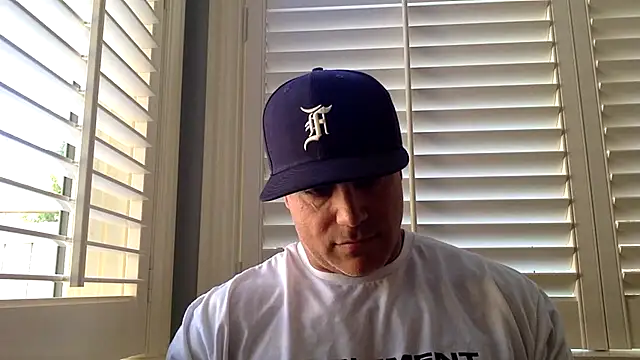 Bad daddy21 online show from 09-22-25, 06:21