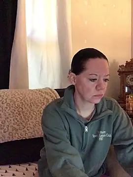 SidneyRaee online show from 04-20-26, 03:26