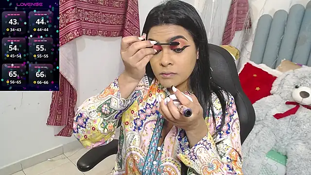 lakshmiraniii online show from 11-25-25, 11:54