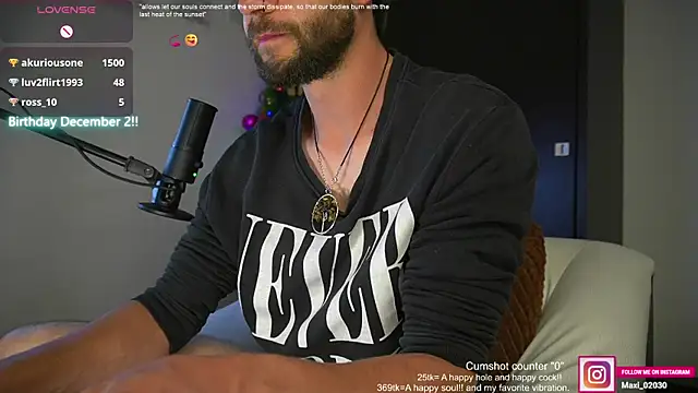 Snapshot of just_maxii chatting on 12-02-24, 12:41 just maxii online show from 12-02-24, 12:41