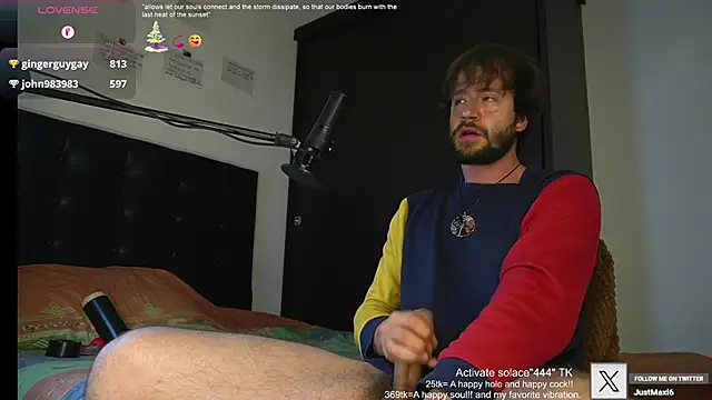 Snapshot of just_maxii chatting on 02-06-25, 12:22 just maxii online show from 02-06-25, 12:22