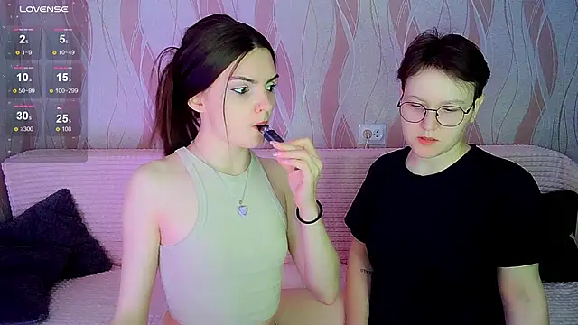  crazy baby  online show from 10-30-25, 08:09