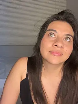 Snapshot of Nina-Eros1 chatting on 03-02-25, 03:45 Nina-Eros1 online show from 03-02-25, 03:45