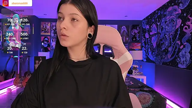 LanaKyutt online show from 09-18-25, 10:34