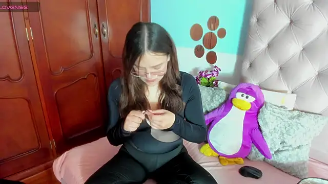  Sarahh 0 online show from 03-07-25, 02:45