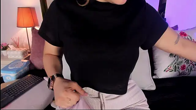 emmy r online show from 12-20-25, 12:12