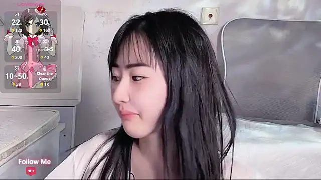 Snapshot of qiqi-- chatting on 12-21-24, 08:28 qiqi-- online show from 12-21-24, 08:28