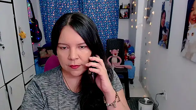 claryssa  online show from 09-25-25, 07:17