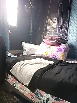 Horny kaylee online show from 03-08-26, 06:55