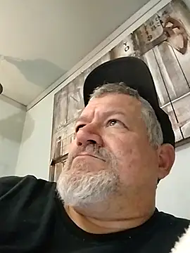 bigdoog8 online show from 04-19-26, 07:16