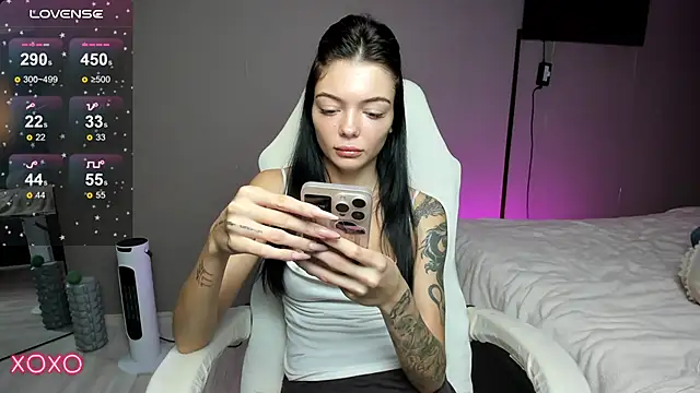 Snapshot of Mariella_Adamss chatting on 10-09-25, 01:31 Mariella Adamss online show from 10-09-25, 01:31