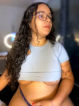 Snapshot of CurlyGirl_1 chatting on 12-03-24, 12:06 CurlyGirl 1 online show from 12-03-24, 12:06