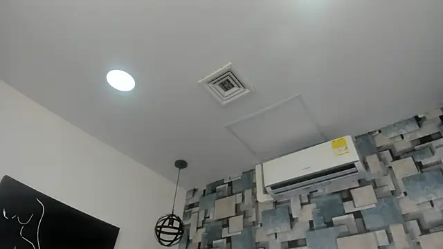 angel dthroatt online show from 07-17-26, 12:01