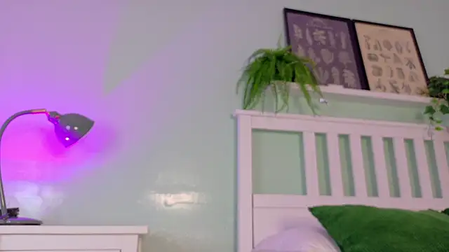 CristalCornner  online show from 09-26-25, 07:51