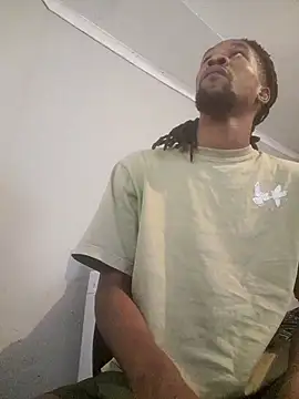 Snapshot of koolbend chatting on 01-15-26, 05:23 koolbend online show from 01-15-26, 05:23