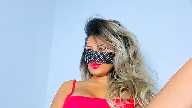 Turkish Latina online show from 10-23-25, 12:21