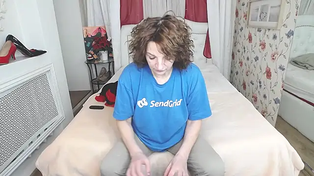 AmiHotGranny online show from 02-05-26, 06:18