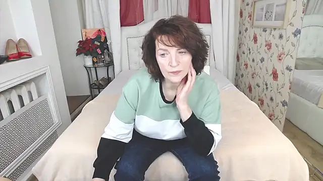 Snapshot of AmiHotGranny chatting on 05-29-26, 12:47 AmiHotGranny online show from 05-29-26, 12:47
