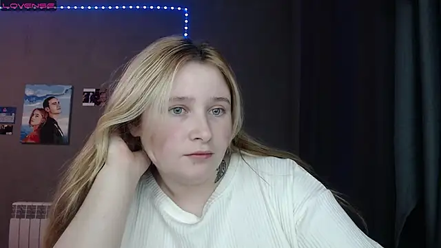 Light Luna online show from 11-28-25, 02:09