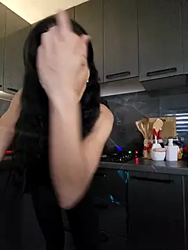 AnaFoxxy online show from 12-18-24, 10:51