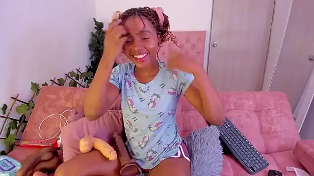 kimmysantoo online show from 11-13-25, 11:20