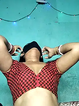 Snapshot of Luv_Adite20 chatting on 03-06-25, 05:43 Luv Adite20 online show from 03-06-25, 05:43