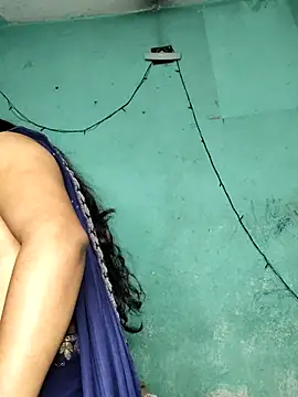 Snapshot of Luv_Adite20 chatting on 03-22-25, 04:24 Luv Adite20 online show from 03-22-25, 04:24