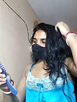 Snapshot of Luv_Adite20 chatting on 09-15-25, 02:17 Luv Adite20 online show from 09-15-25, 02:17