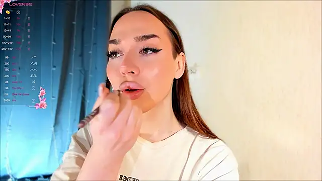 chups girl online show from 02-17-26, 07:42