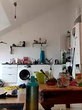 eltoulou online show from 01-17-25, 02:07