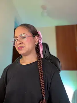 gretta kler1 online show from 01-21-25, 03:43