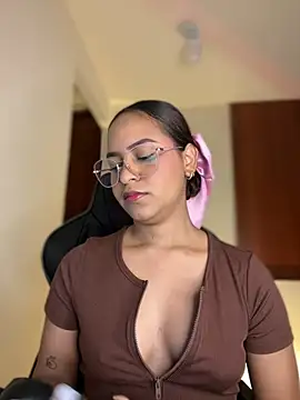 gretta kler1 online show from 01-22-25, 01:11