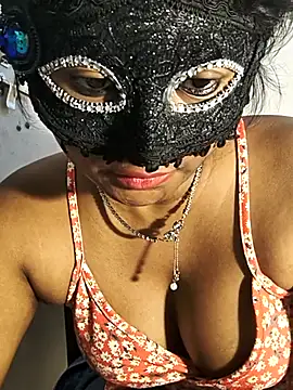 Snapshot of FANTASY_QUEEN_07 chatting on 05-16-26, 10:36 FANTASY QUEEN 07 online show from 05-16-26, 10:36